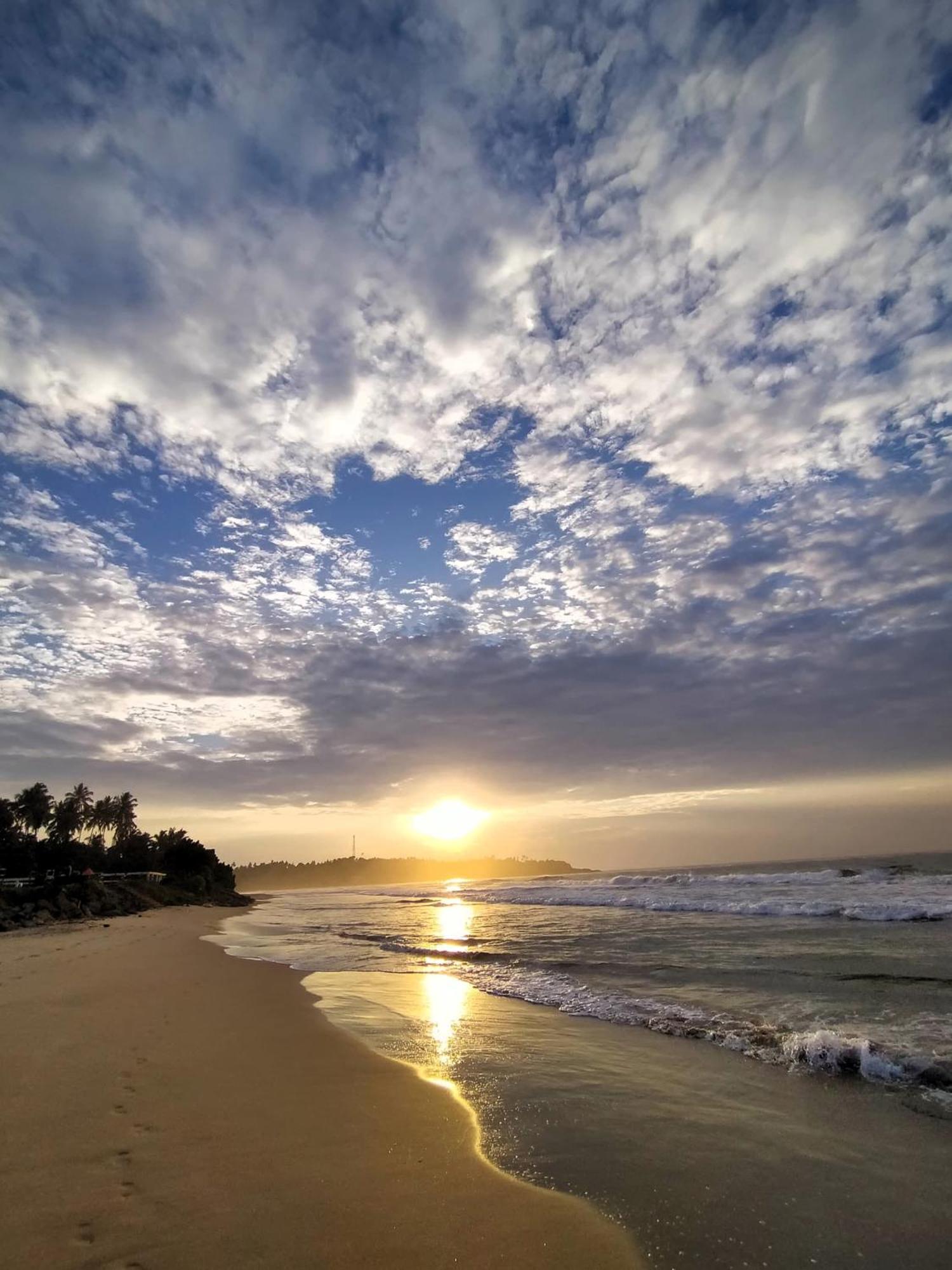 Balance Beach Resort 디크웰라 외부 사진